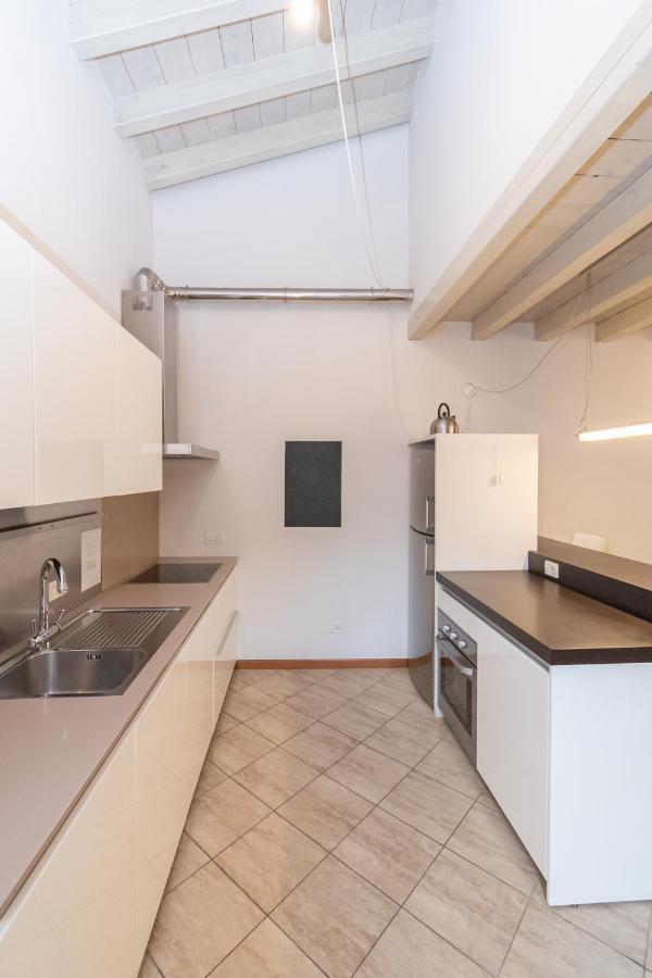 Trilocale Rua Sovera 85 - F&L Aparment ブレシア エクステリア 写真