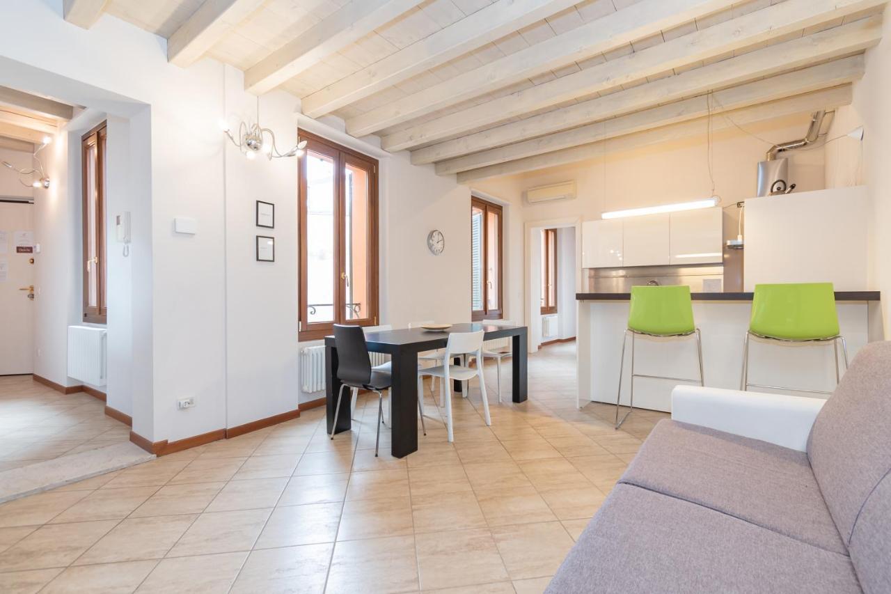 Trilocale Rua Sovera 85 - F&L Aparment ブレシア エクステリア 写真