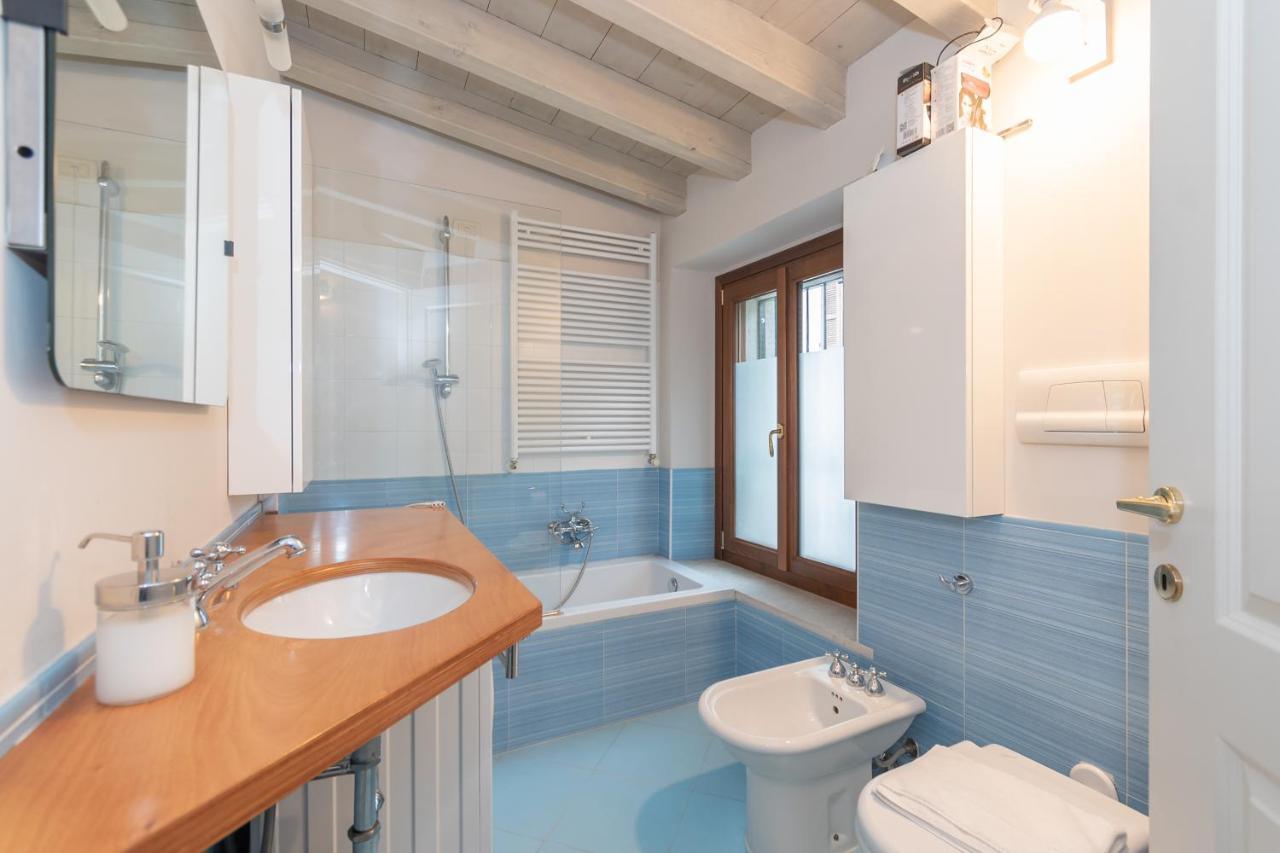Trilocale Rua Sovera 85 - F&L Aparment ブレシア エクステリア 写真