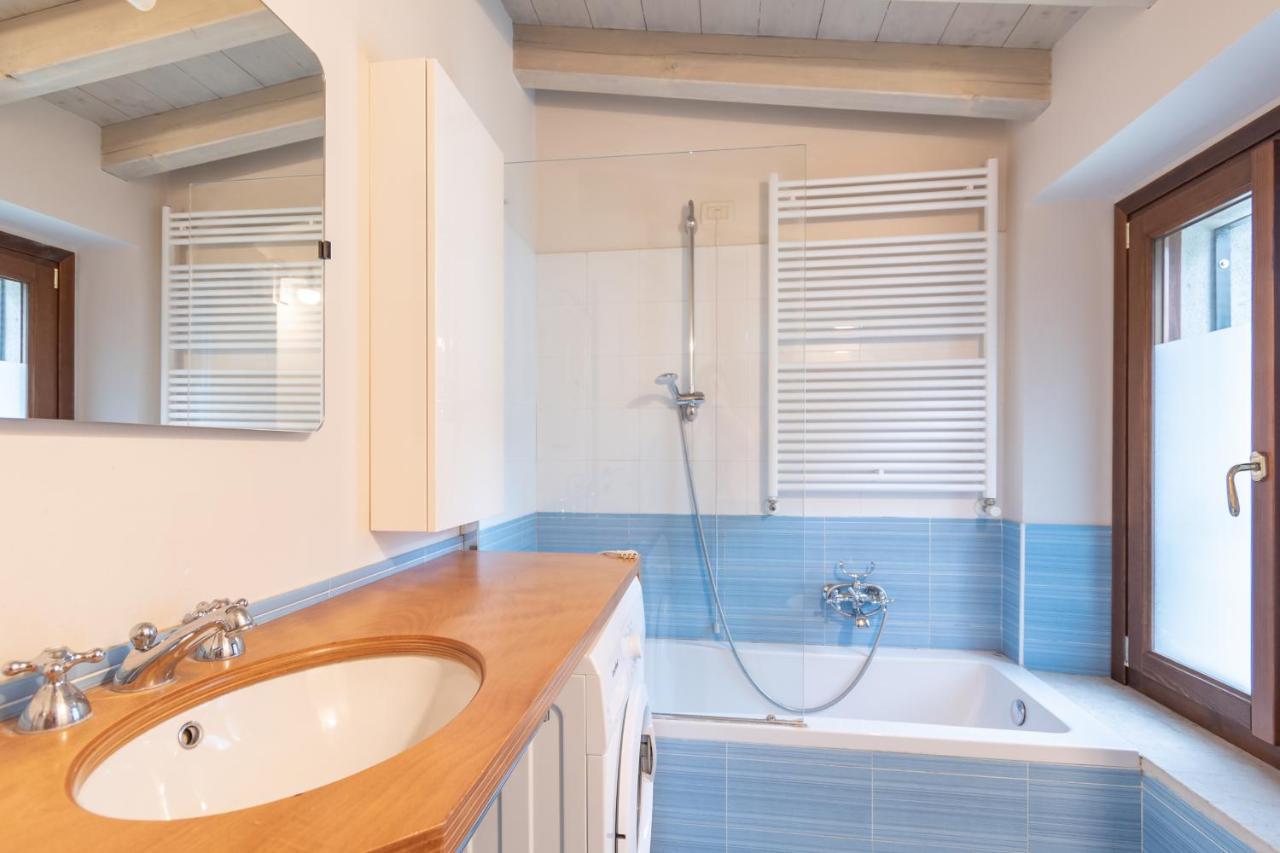 Trilocale Rua Sovera 85 - F&L Aparment ブレシア エクステリア 写真