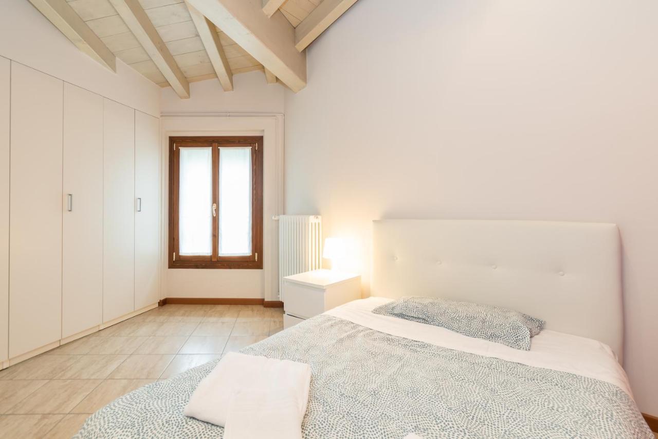Trilocale Rua Sovera 85 - F&L Aparment ブレシア エクステリア 写真